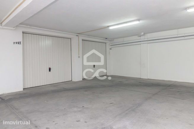 T3 (2+1) com aproveitamento de sótão e garagem, Foros de Amora.-37
