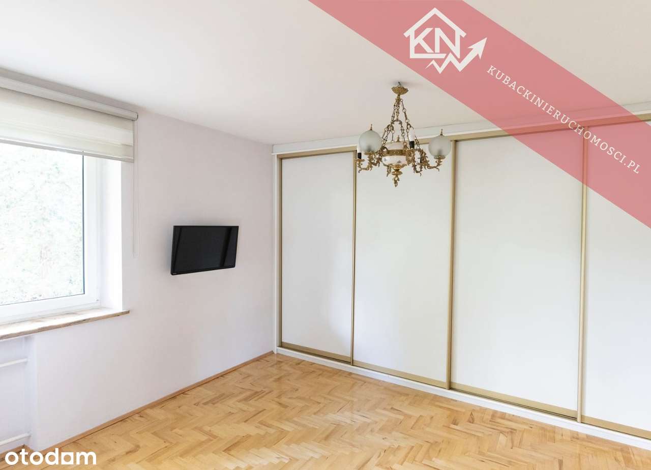 Przestronny dom w ponadczasowym stylu lub 2 oddzielne mieszkania-9