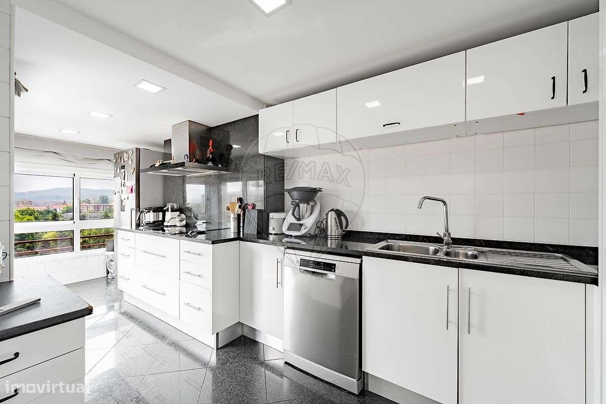 Apartamento T4 para venda-7