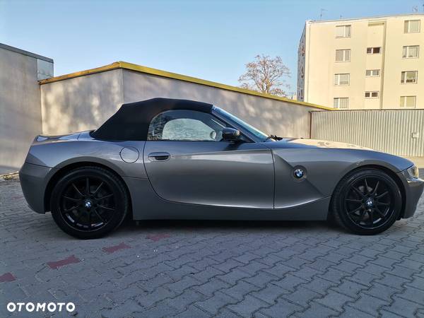 BMW Z4 2.0i - 8