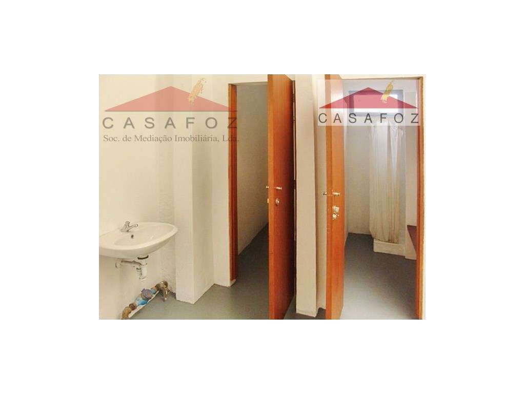 Porto - Arrendamento Armazém - Grande imagem: 5/6