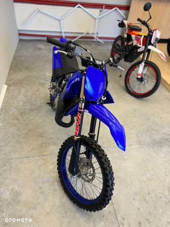 Yamaha YZ - 6