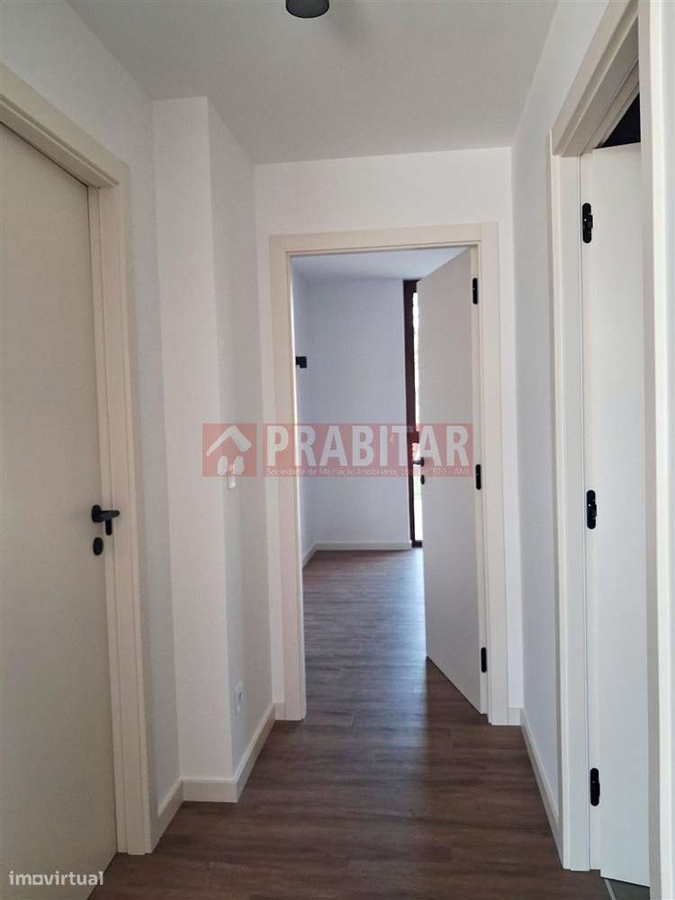 APARTAMENTO T2 . NOVO-16
