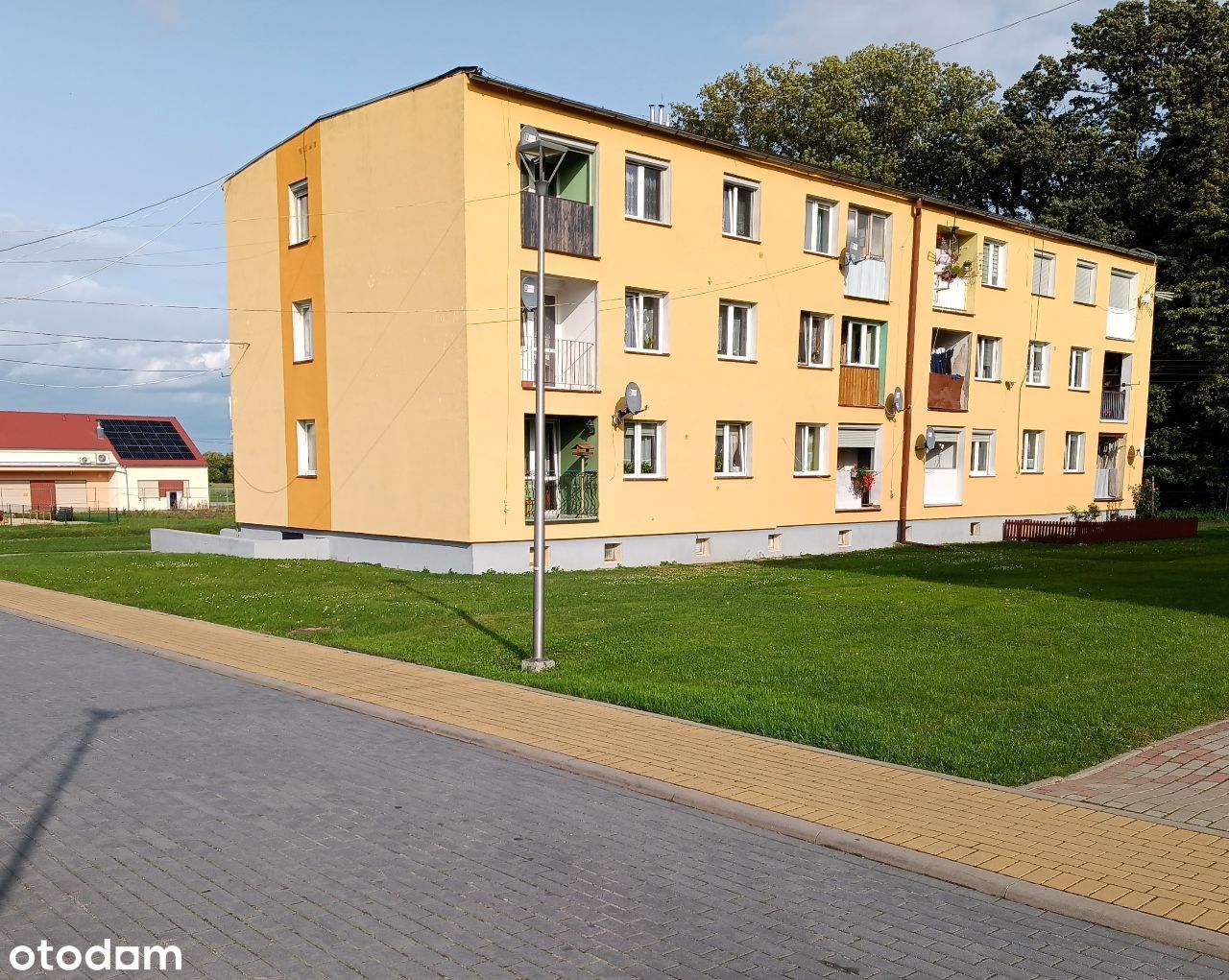 Mieszkanie 2 pokoje z balkonem /garaż / ogródek 2a