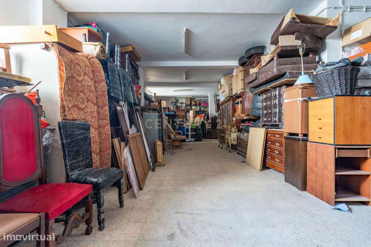 ESPAÇO PARA COMERCIO-ARMAZÉM- SERVIÇOS- RESTAURAÇÃO-  CULTO RELIGIOSO- - Grande imagem: 4/28