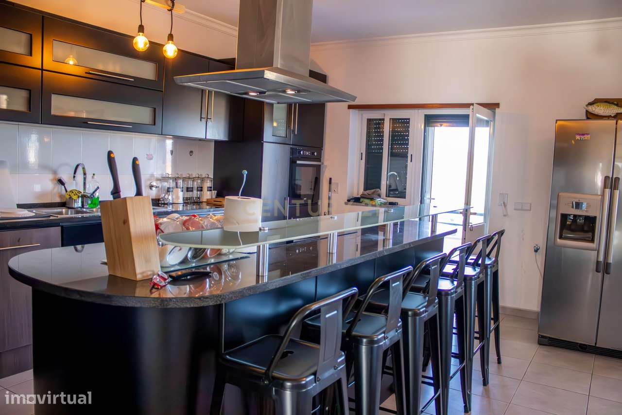 Moradia moderna | 3 pisos | Vila Nova Foz Côa-15