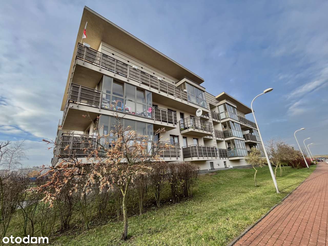 Kawalerka z oddzielną kuchnią pod Ożarowem Mazowieckim - Pełny obrazek: 1/8