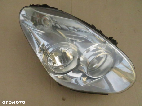 REFLEKTOR PRAWY LEWY FIAT DOBLO II 10-15R UK - 4