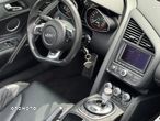 Audi R8 5.2 Quattro S tronic - 31