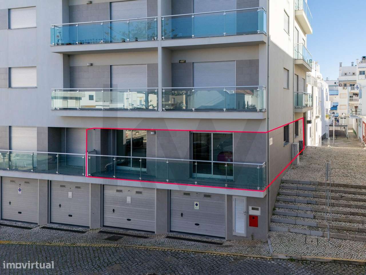 Apartamento em Monte Gordo junto à praia com 3 quartos funcionais Préd - Grande imagem: 2/27
