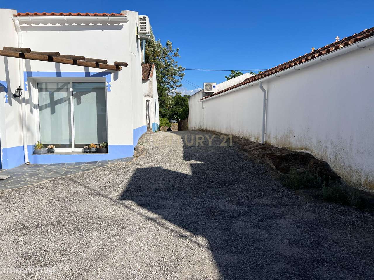 Moradia Térrea com Terreno de 950 m² a Apenas 8 km de Évora-42