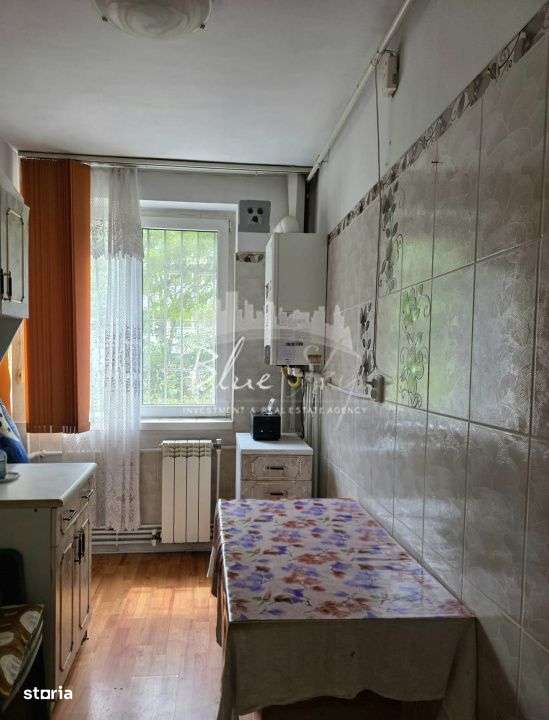 Apartament 3 camere cu 2 intrari, situat in Centru-6