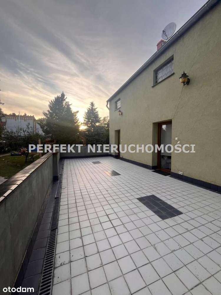 Dom mieszkalno-usługowy , 2 mieszkania !!-5