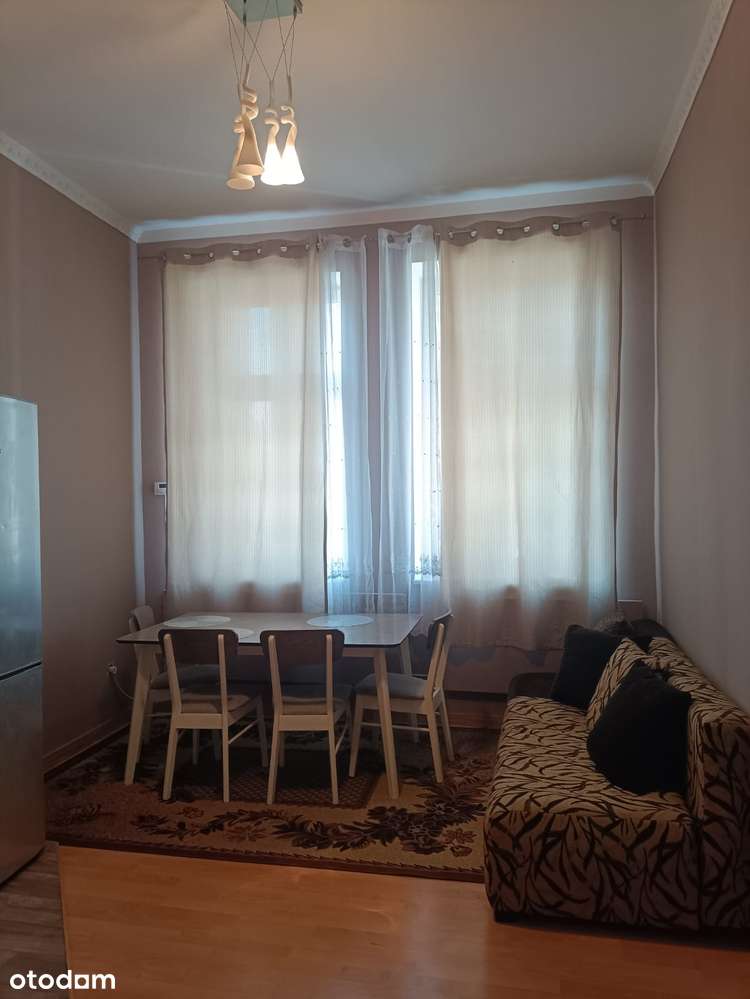 3 pokoje parter podzielone na 2 lokale-1