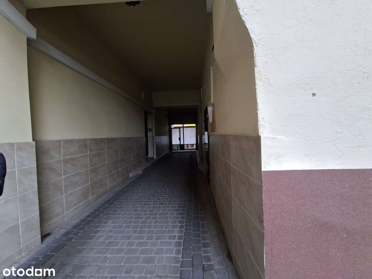 Polesie/Centrum. Duże mieszkanie w oficynie kamienicy 6 pokoi-10