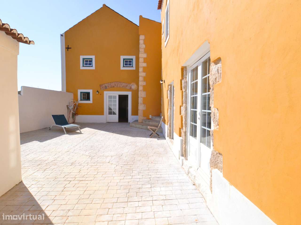 Moradia Restaurada com Piscina - Grande imagem: 2/29