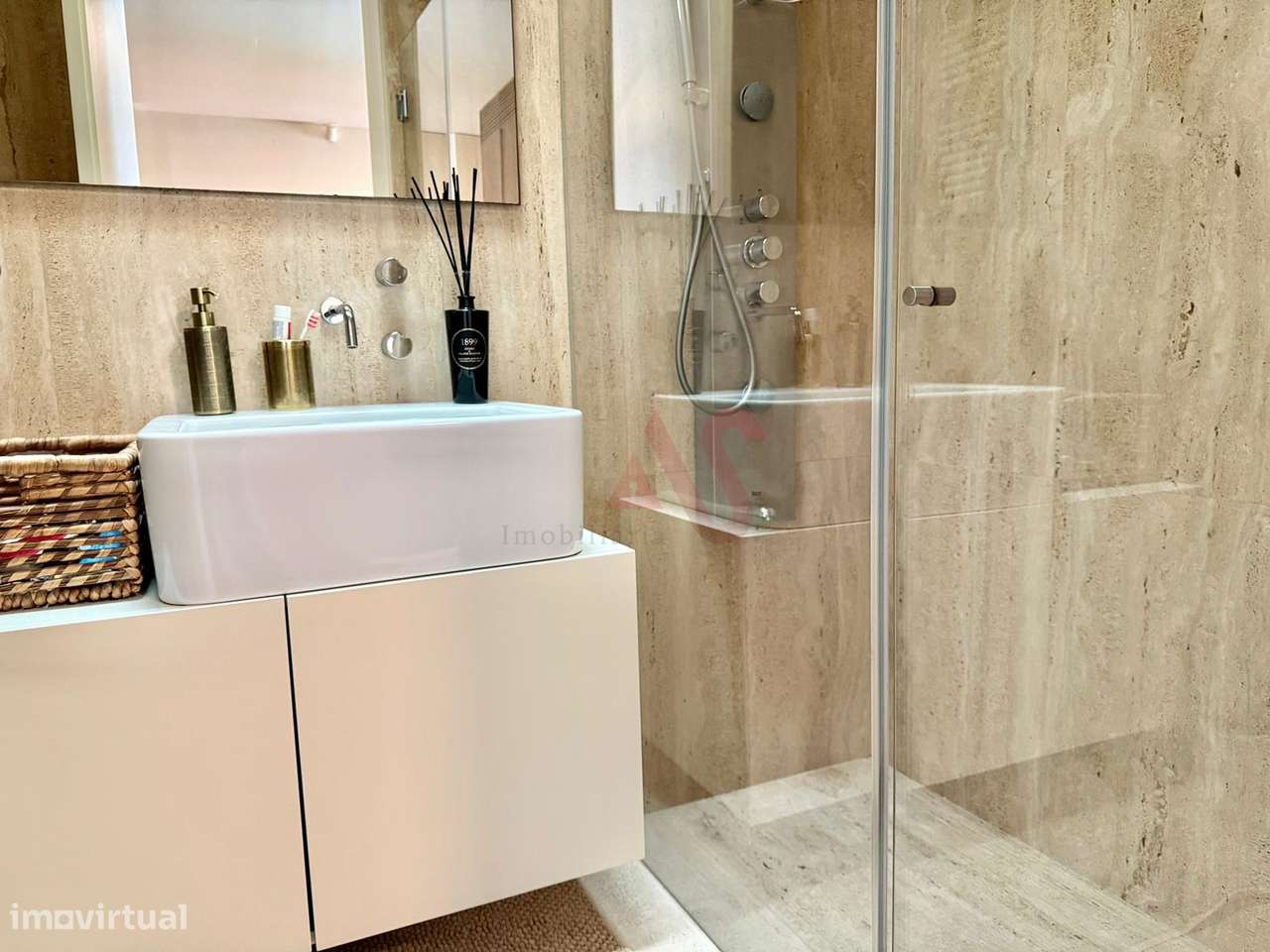 Espetacular Moradia Térrea T4 Em Azurém, Guimarães-23