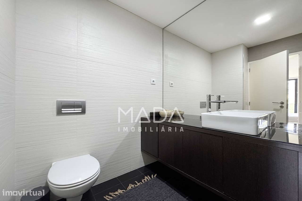 Apart. de luxo T3 (último piso) c/vistas p/Castelo de Guimarães-18