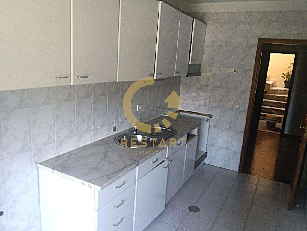Apartamento T1 com Potencial de Modernização – Matosinhos-10