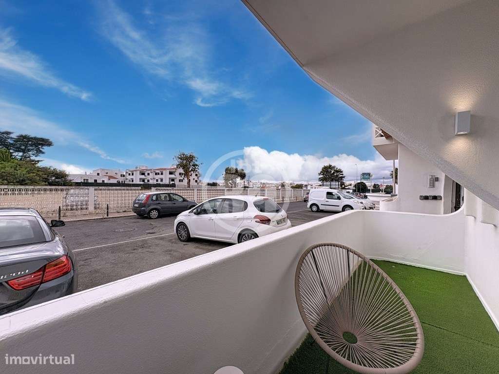 Apartamento T0+1 quarto renovado | Albufeira , Oura-13