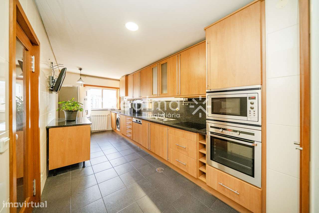 Apartamento T5 em S.Victor-21