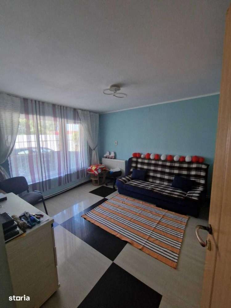 De vanzare 2 case in zona Chiscani - Imagine principală: 3/8