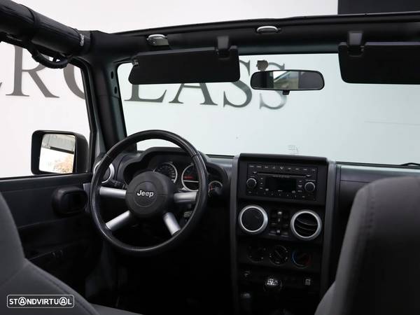 Jeep Wrangler Unlimited 2.8 CRD MTX Sahara - 12