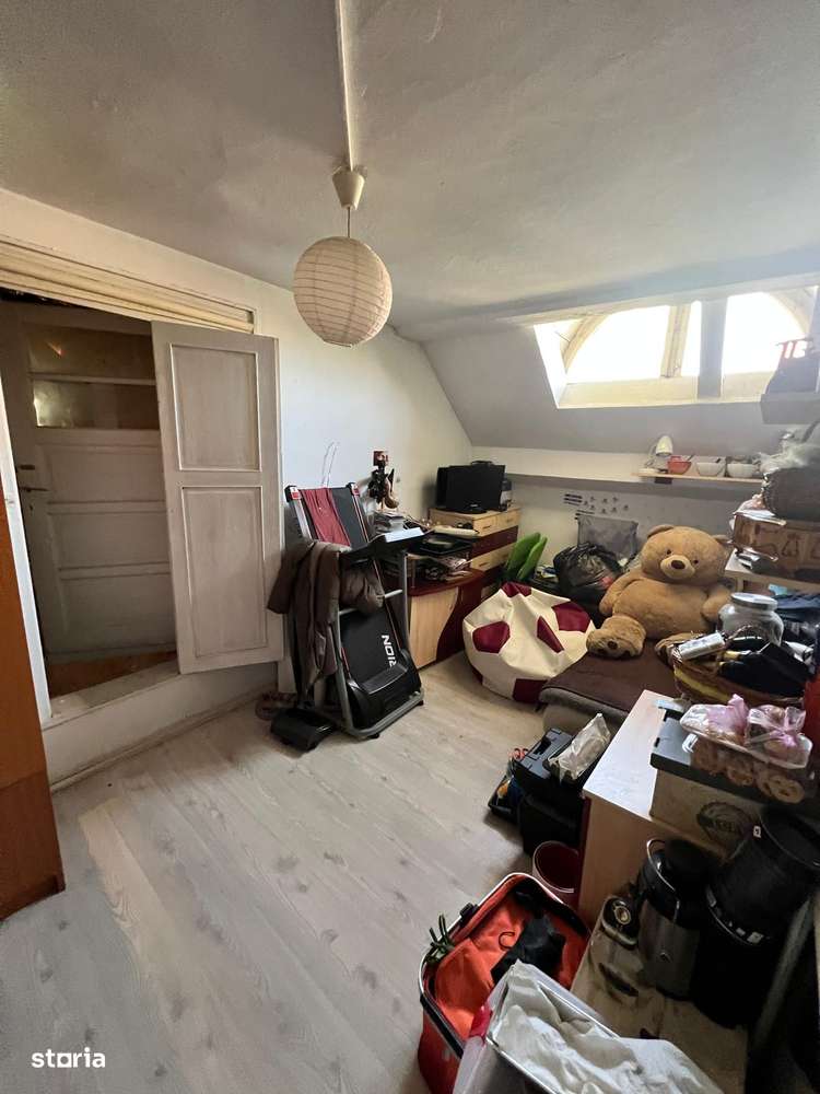 Casă Centrală 125mp + 124mp amenajabil str Mihai V colț cu str Verii-14