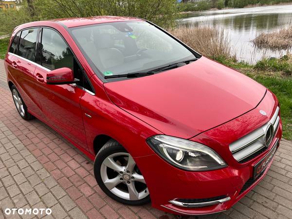 Mercedes-Benz Klasa B 200 (BlueEFFICIENCY) - 23