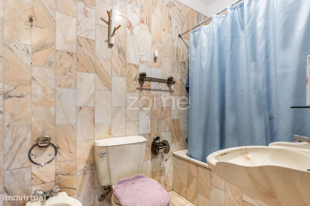 Moradia T4 com Suíte em Nogueira-15