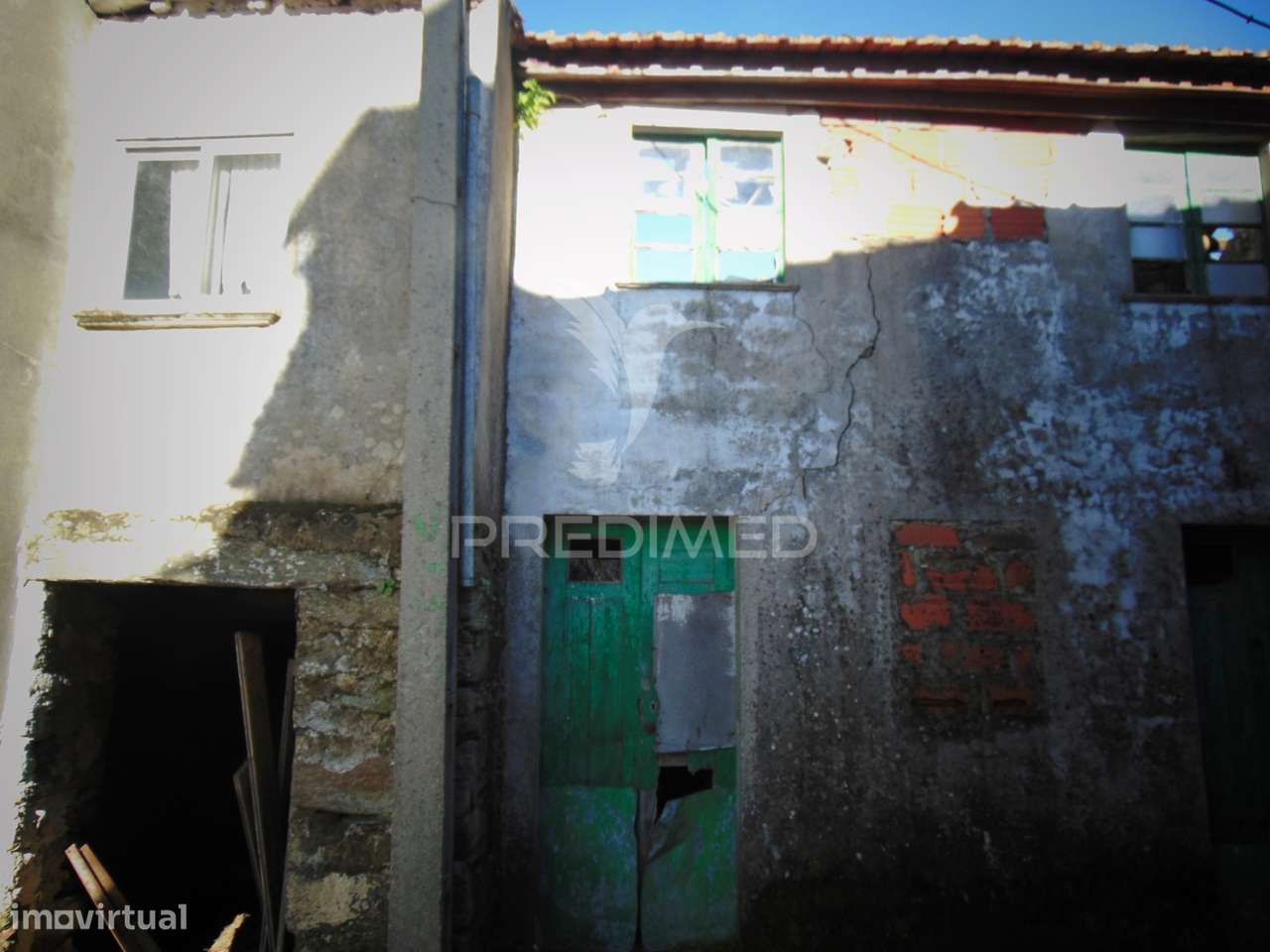 3 moradias geminadas para recuperação em Abaças - Vila Real - Grande imagem: 5/35