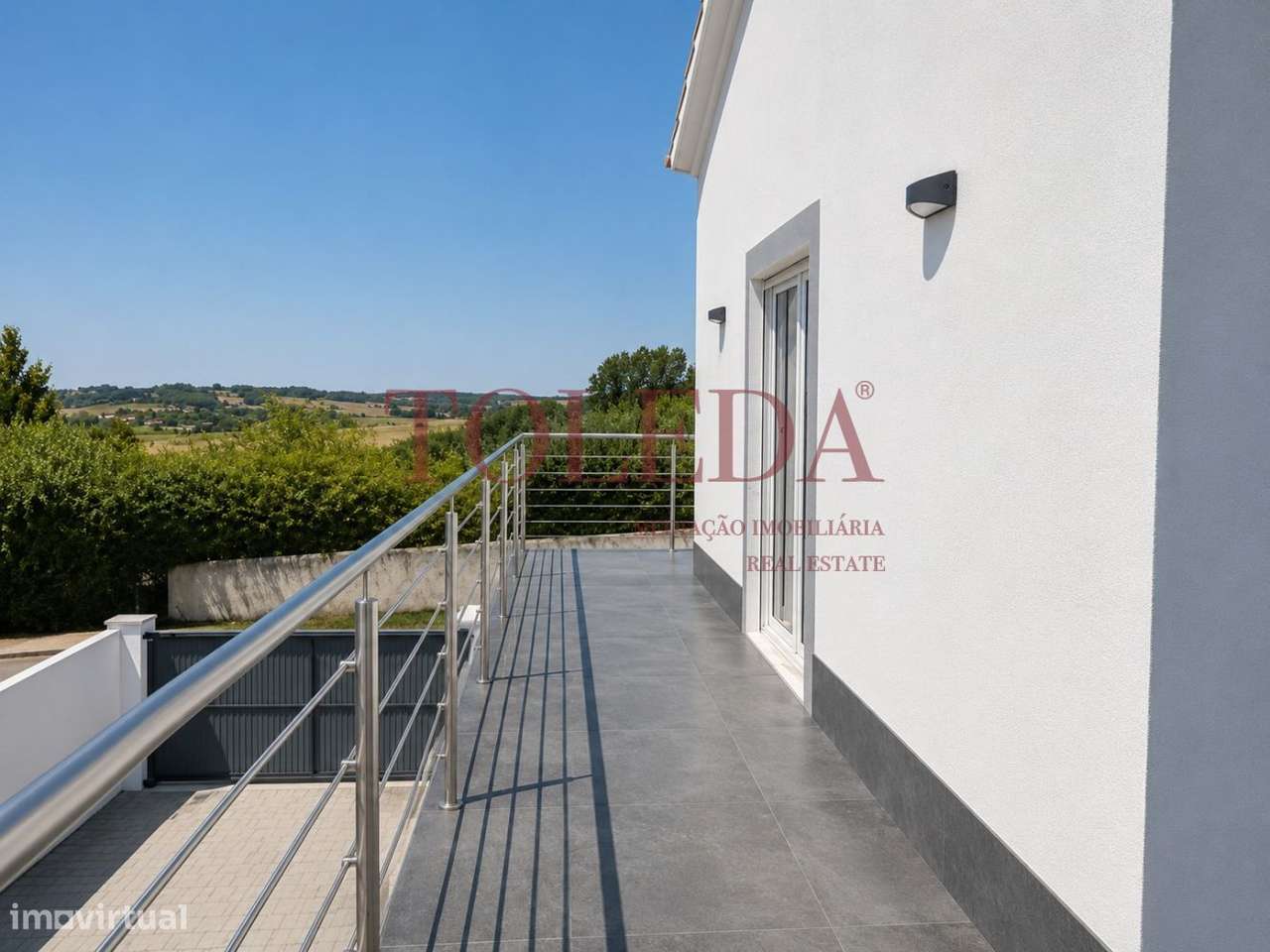 Moradia Isolada T5 com lote de 850m2-24