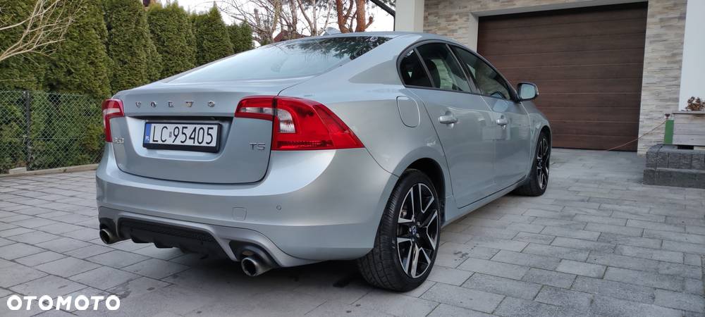 Volvo S60 T5 Drive-E R-Design Summum - 4