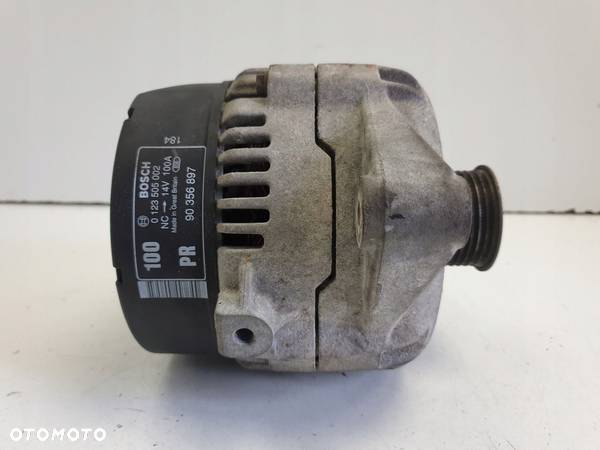 Opel Vectra B 1.8 16V ALTERNATOR 0123505002 - 7