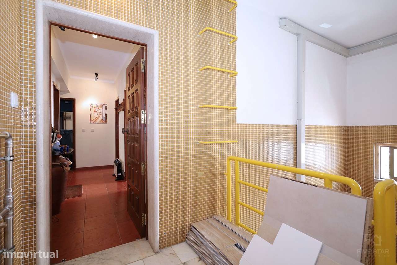 T2 - Apartamento com Varanda - Alapraia – Estoril-3