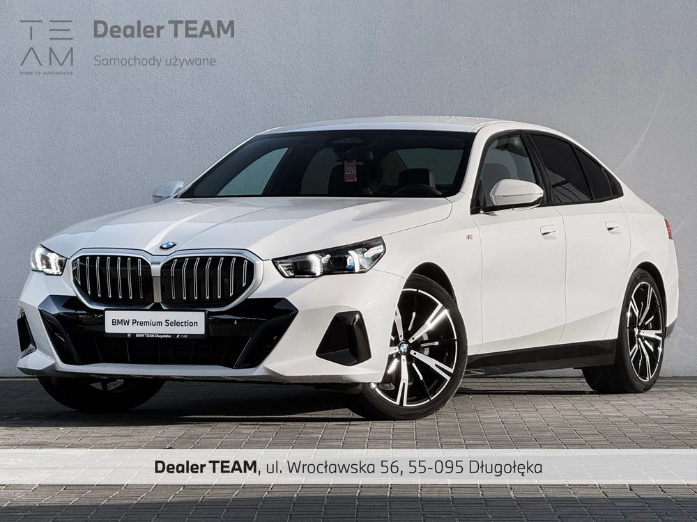 BMW Seria-5 2025 — zdjęcie 1