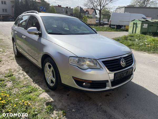 Volkswagen Passat 2.0 TDI Trendline - 1