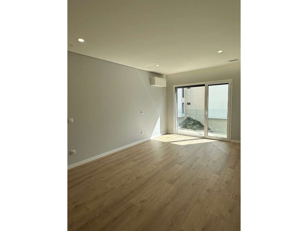 MONTIJO - APARTAMENTO DE LUXO - T4 - 3º. ANDAR Esq. - C/ GARAGEM PE... - Grande imagem: 2/17