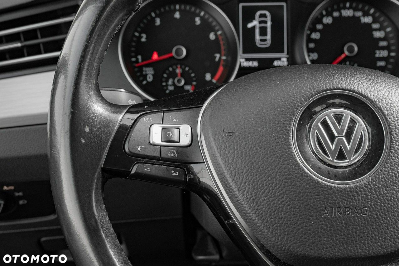 Volkswagen Passat 1.4 TSI BMT Trendline - 21