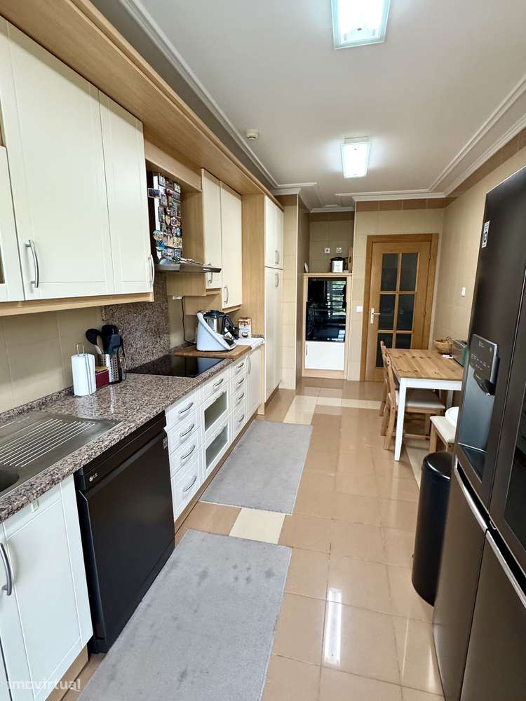 Magnífico T4 Duplex no Forte da Casa-6