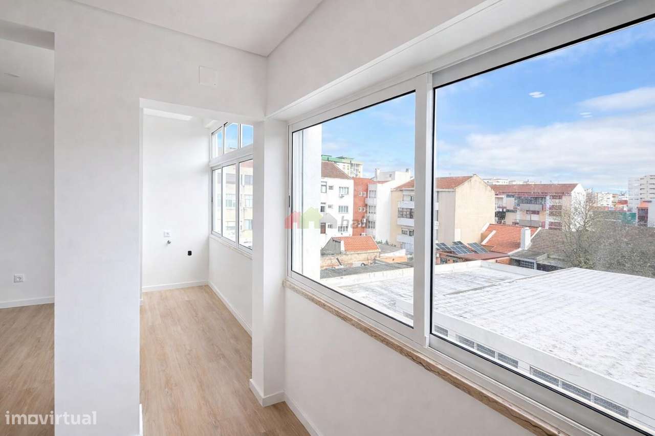 Apartamento T4 totalmente remodelado | Av. Afonso Henriques – Barreiro - Grande imagem: 5/26