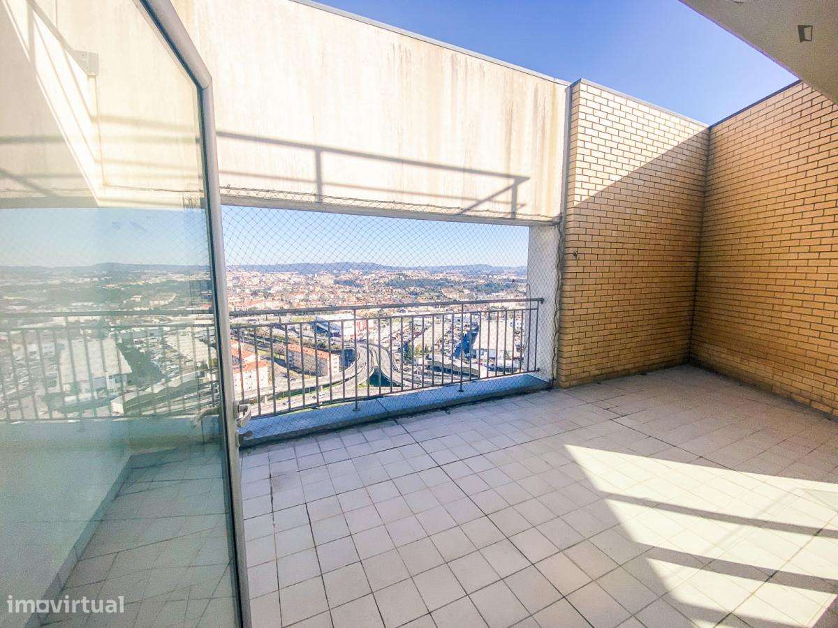 Apartamento com 1 quartos - localizado em Campanhã Porto - Grande imagem: 2/10