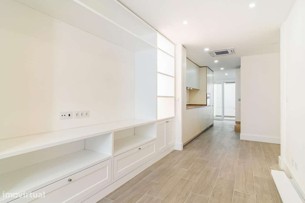 Apartamento T2 remodelado, Santos, Lisboa - Grande imagem: 4/26
