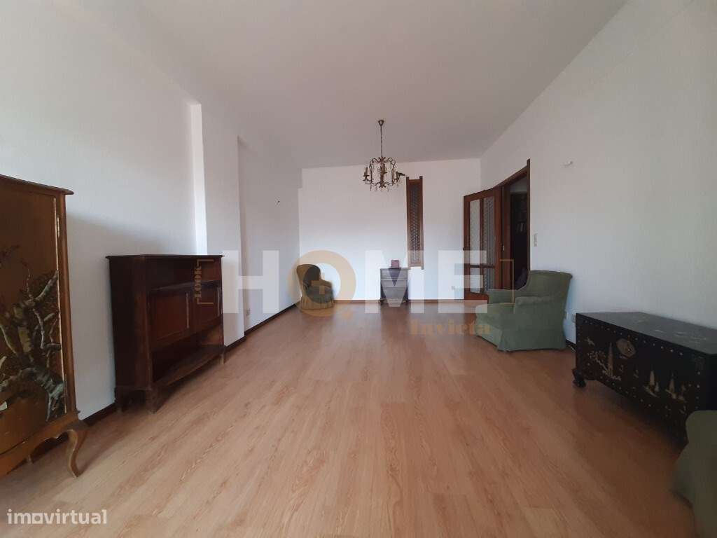 Apartamento T3+1, com varanda à Av. Fernão de Magalhães- Bonfim- Porto-14