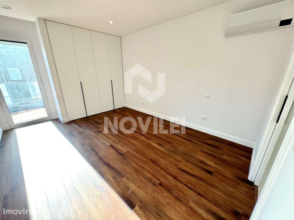 Moradia T3 em condomínio Fechado no centro de Leiria.-16