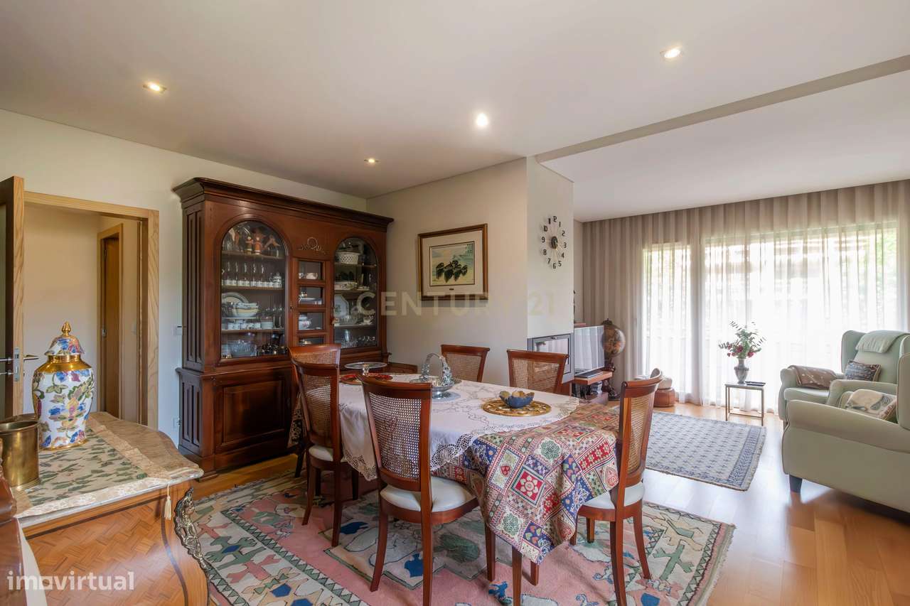 Apartamento T2 em Oliveira do Douro, Vila Nova de Gaia-11