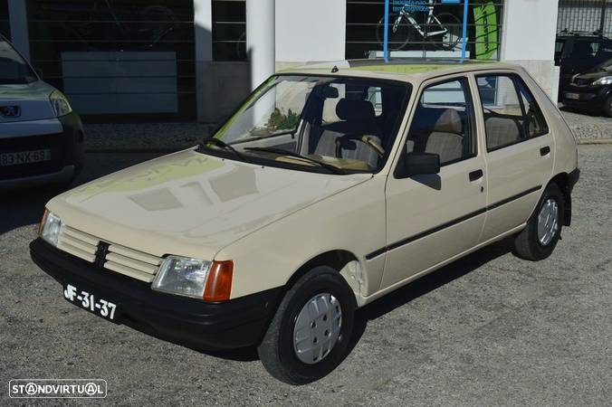 Peugeot 205 1.1 XL - 9