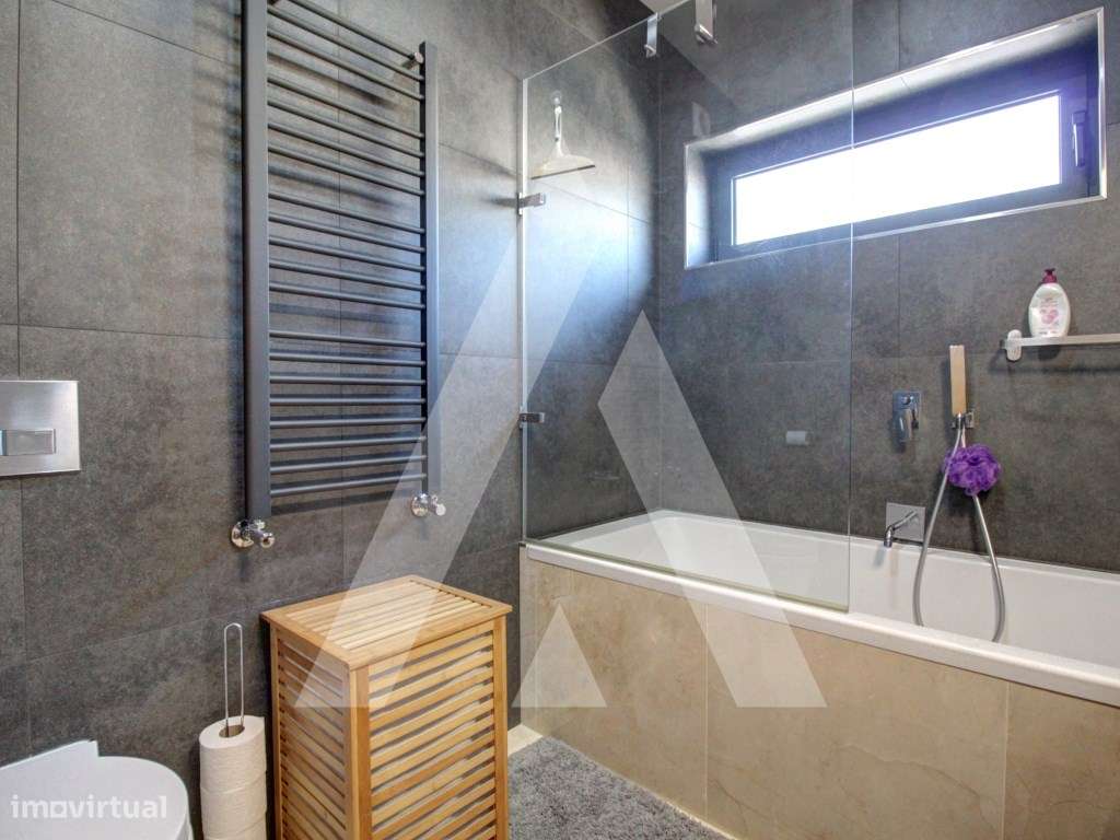 Moradia T4 de Luxo em Oliveira do Bairro-24