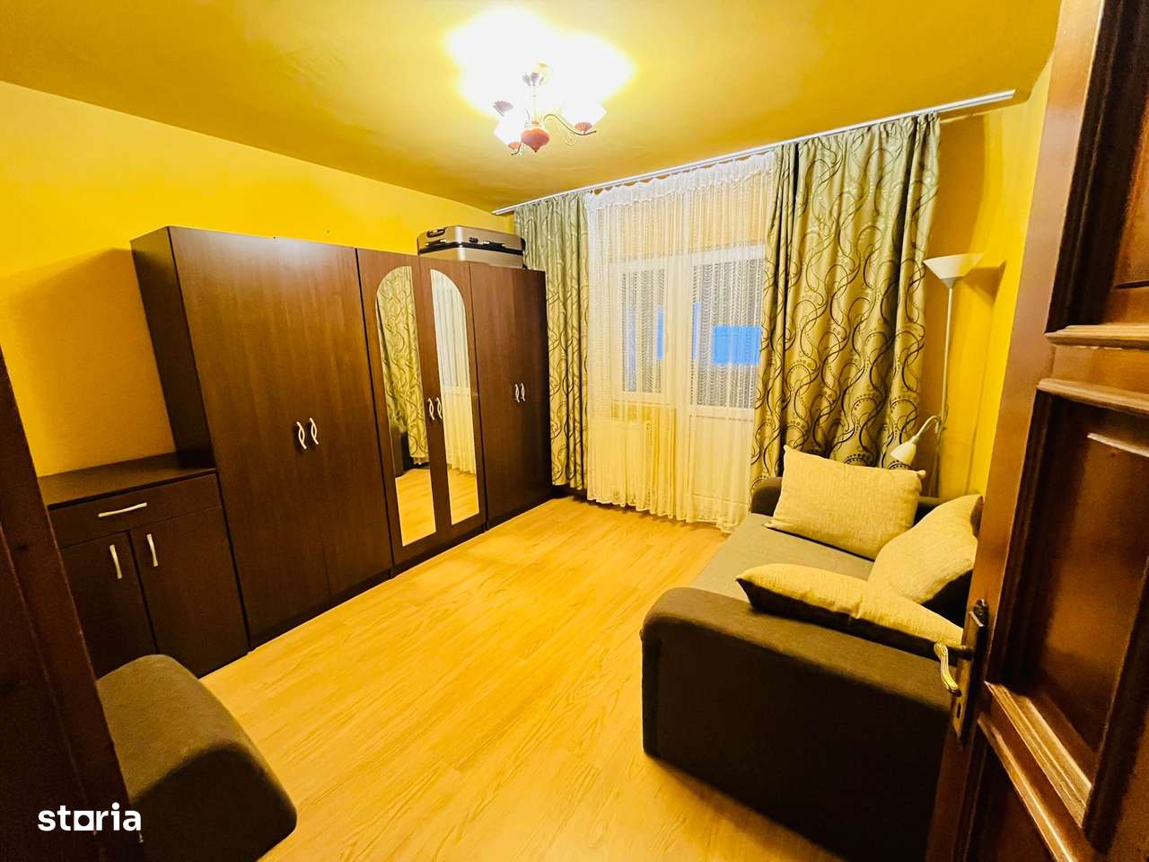 Se vinde apartament 3 camere decomandat – zona Alfa, str. Pionierilor - Imagine principală: 4/7
