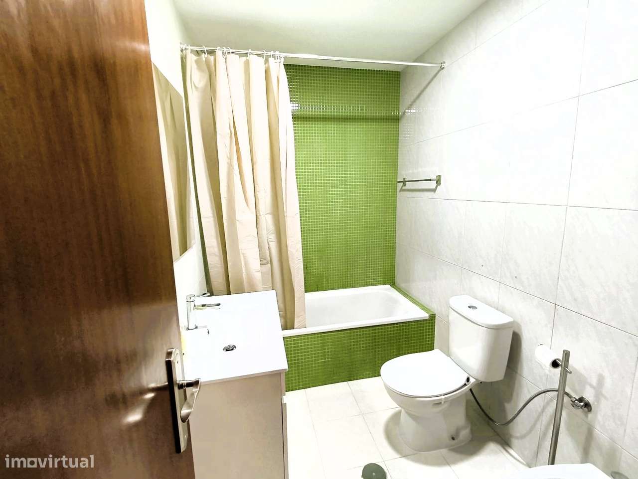 Apartamento T2 em Macieira de Rates-23